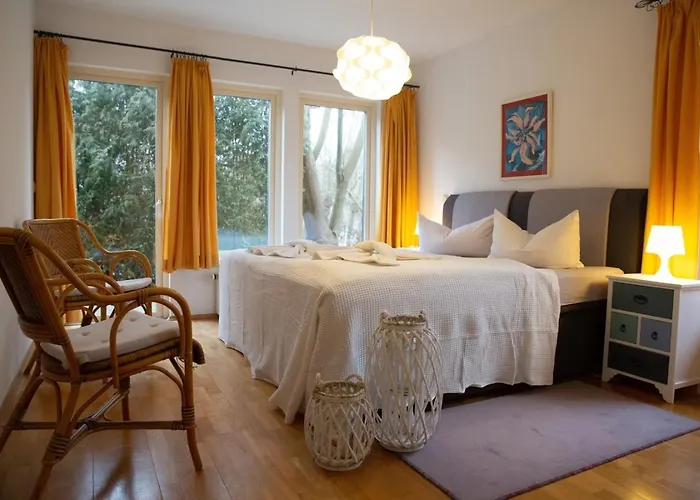 An Den Salzwiesen * Boltenhagen (Ostseebad)